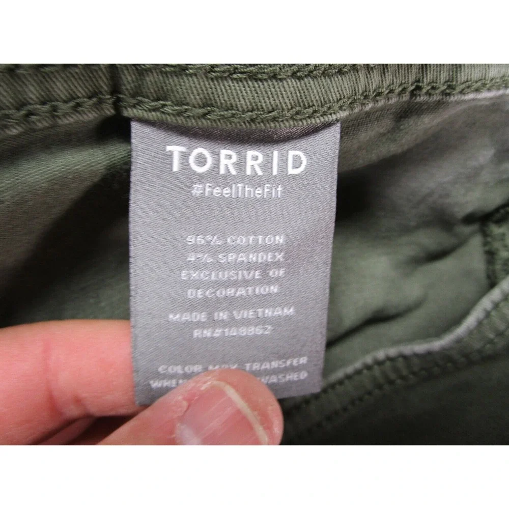 Torrid Jeans Womens 20 green Stretch Denim roll up snap‎ ankle pre-owned
